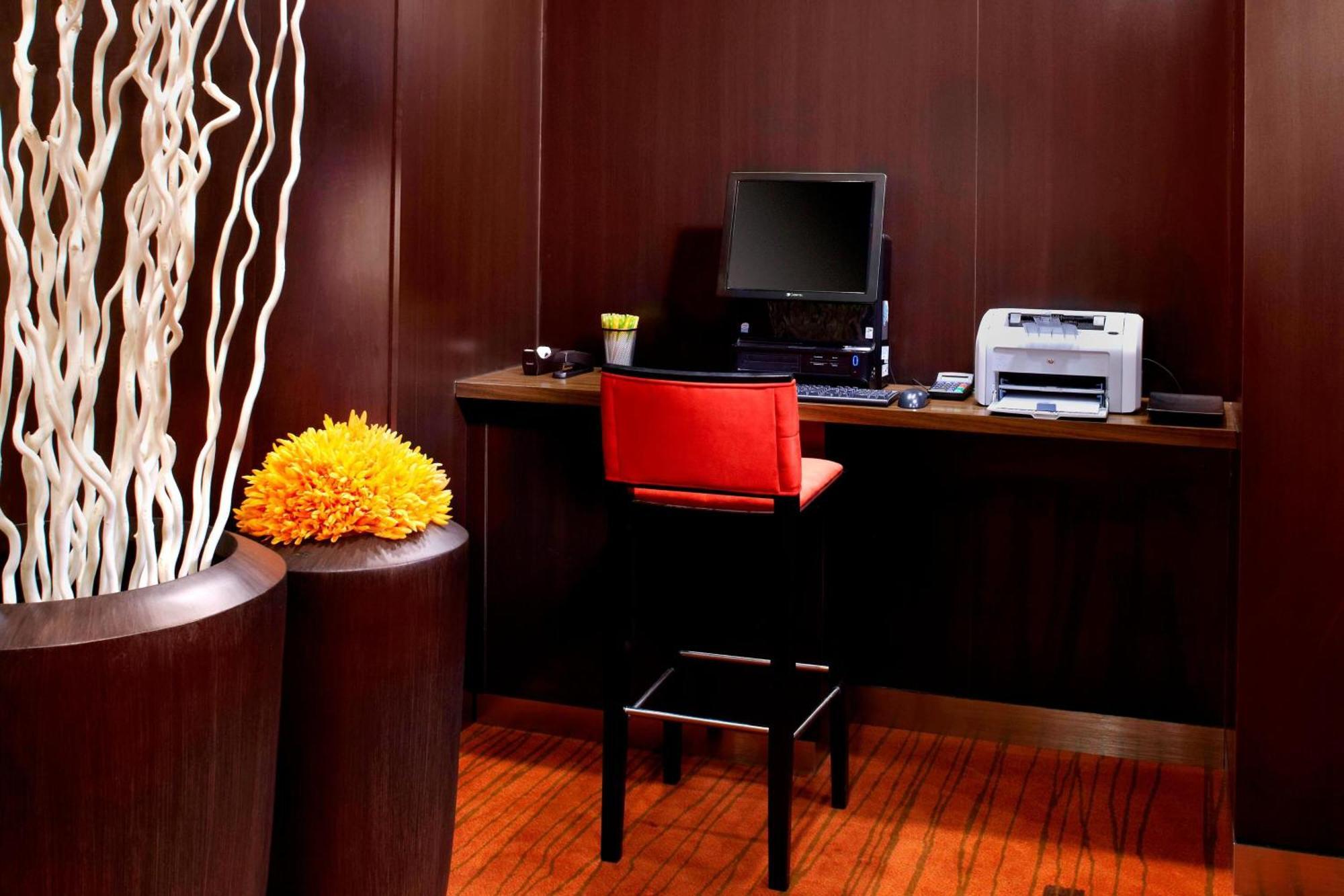 Courtyard By Marriott Pittsburgh West Homestead Waterfront Dış mekan fotoğraf