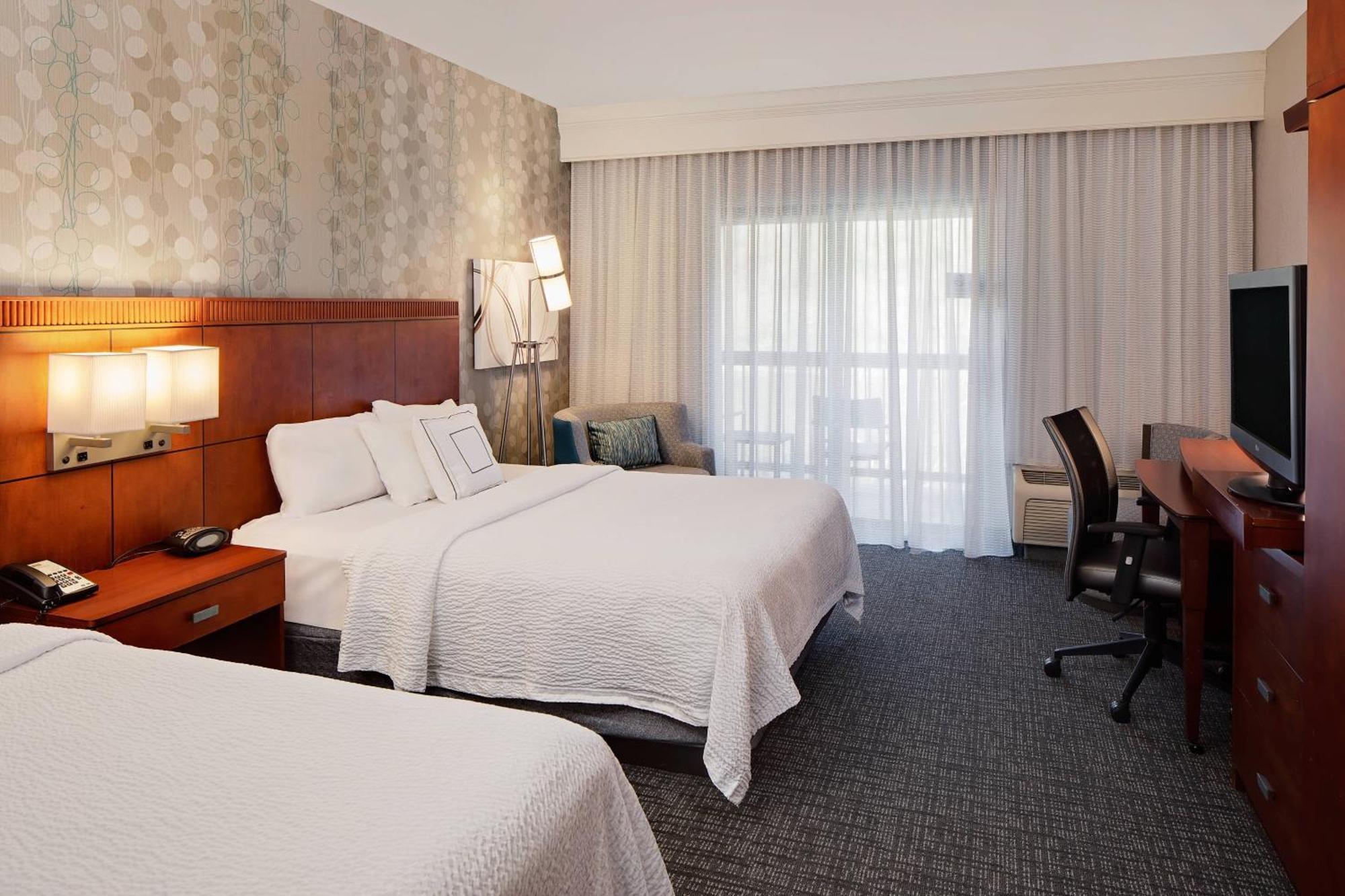Courtyard By Marriott Pittsburgh West Homestead Waterfront Dış mekan fotoğraf